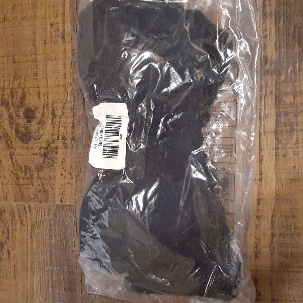 Hollister Bra 36B